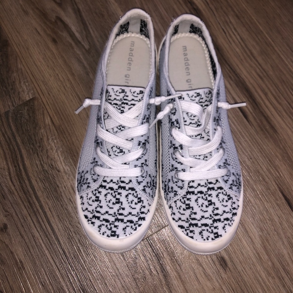 Madden Girl Flats